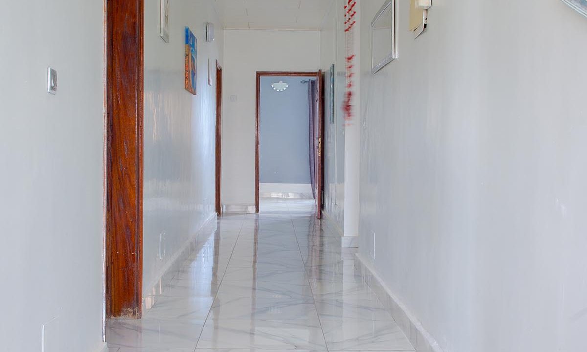 Angré Villa Roof F436