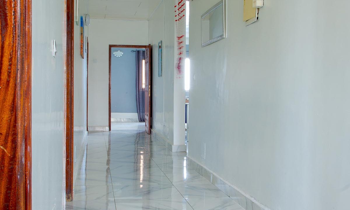 Angré Villa Roof F437